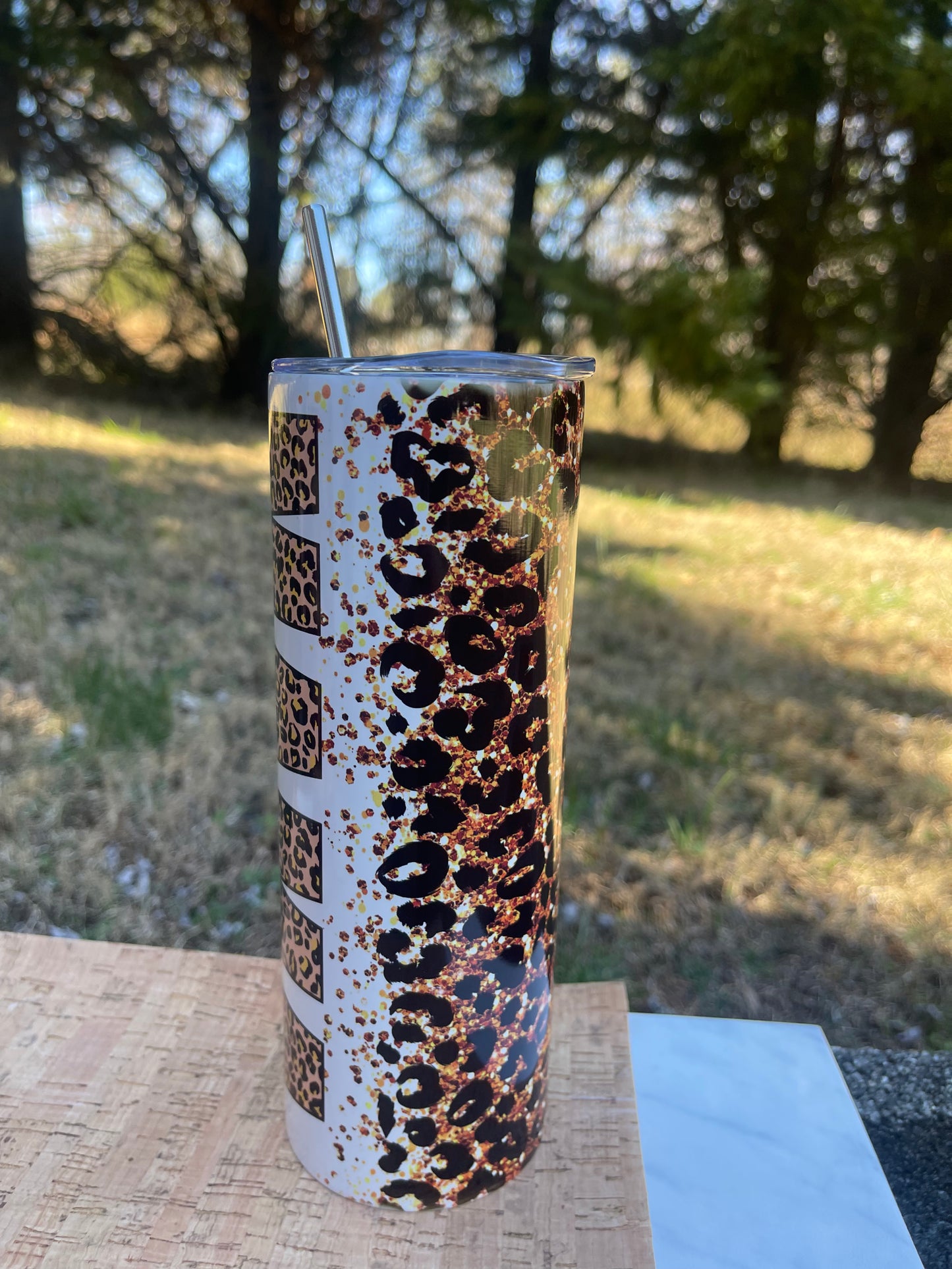 Leopard Glitter MAMA - 20 oz Tumbler